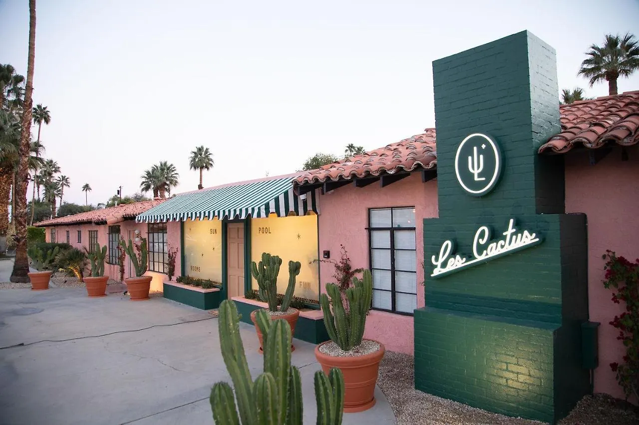 Les Cactus location